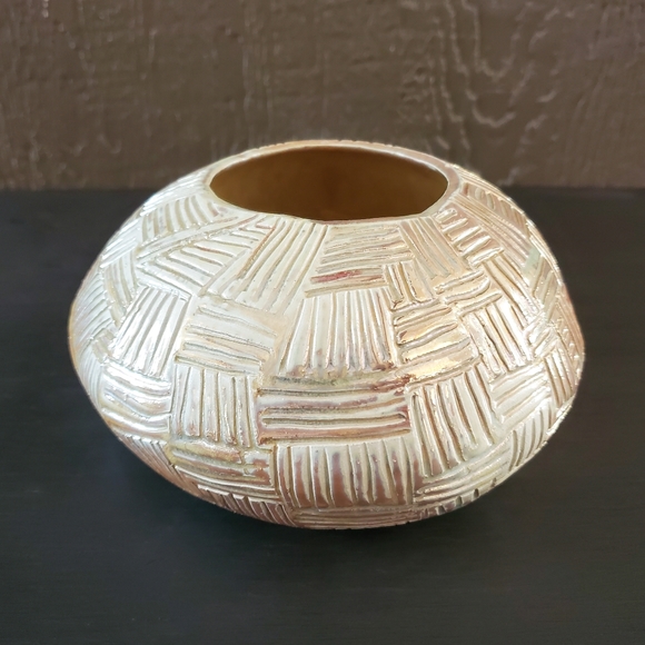 Vintage Signed Studio Art Pottery Gold Vase Set - Picture 6 of 10